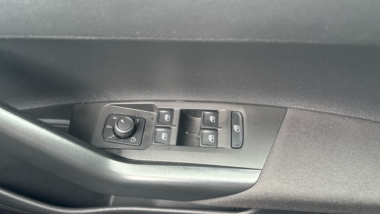 Volkswagen Polo 1.0 TSI Life 5dr Petrol Hatchback